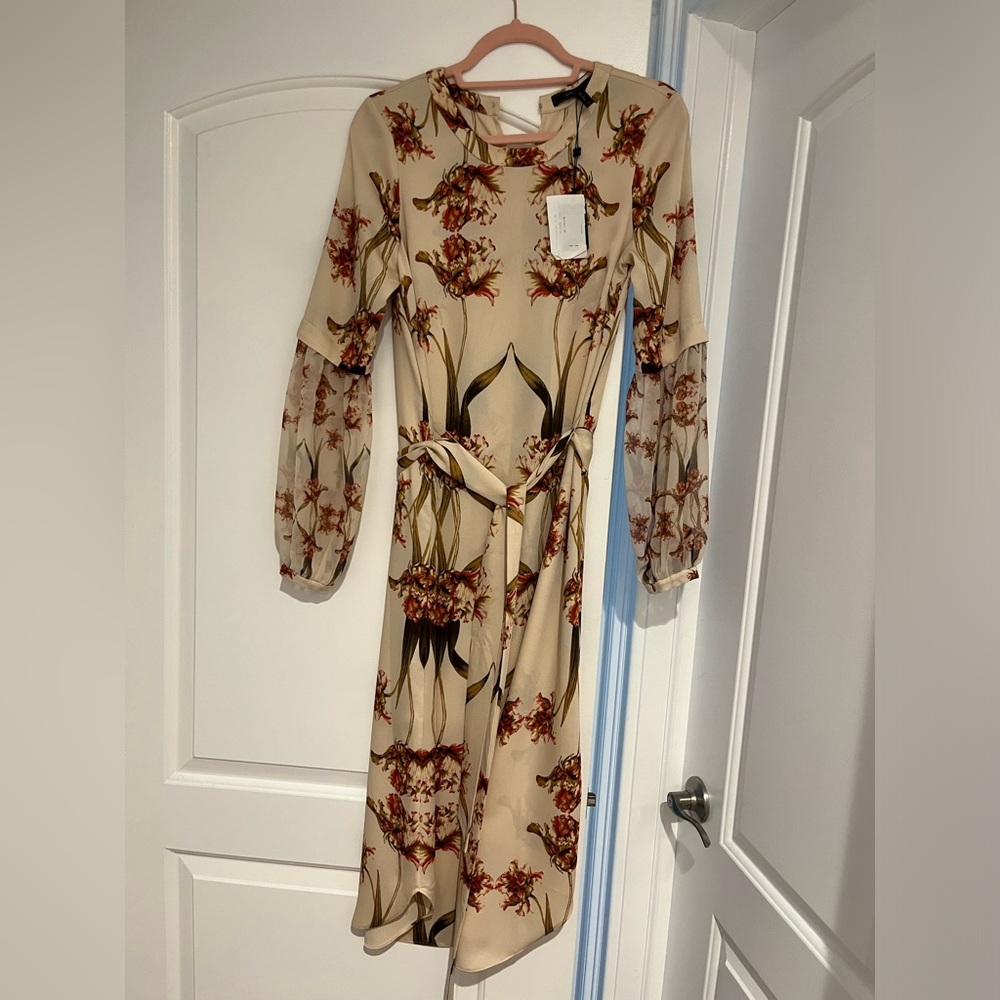 BCBGMAXAZRIA Tulip-Print Shift Dress, NWT, size xs